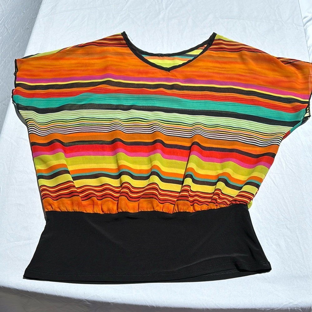 Ultra light colorful top with black waist band